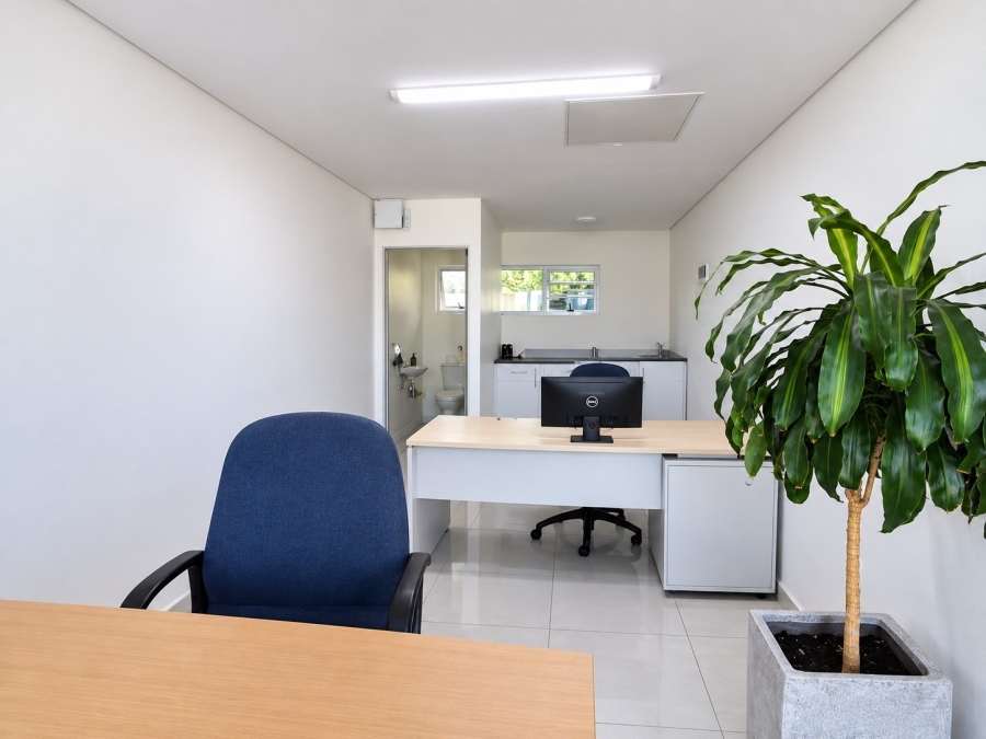 Commercial Property for Sale in Beacon Bay Eastern Cape